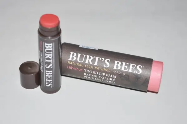 burtsbees_5_hibiscus_1_von_1.jpg, Burts Bees Tinted Lipbalm - Hibiscus